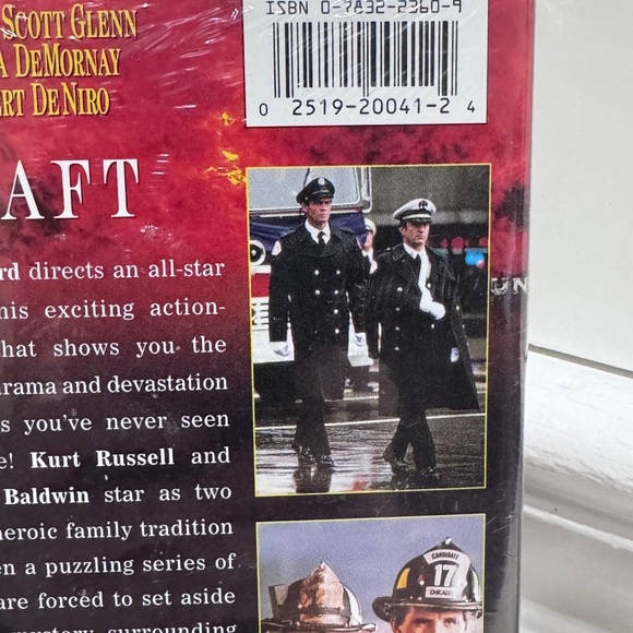 🔥  Vintage Backdraft DVD - Red Cover - Never Played - New in Wrapping - Picture 6 of 11